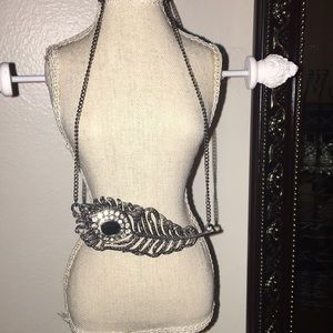 Short black feather necklace